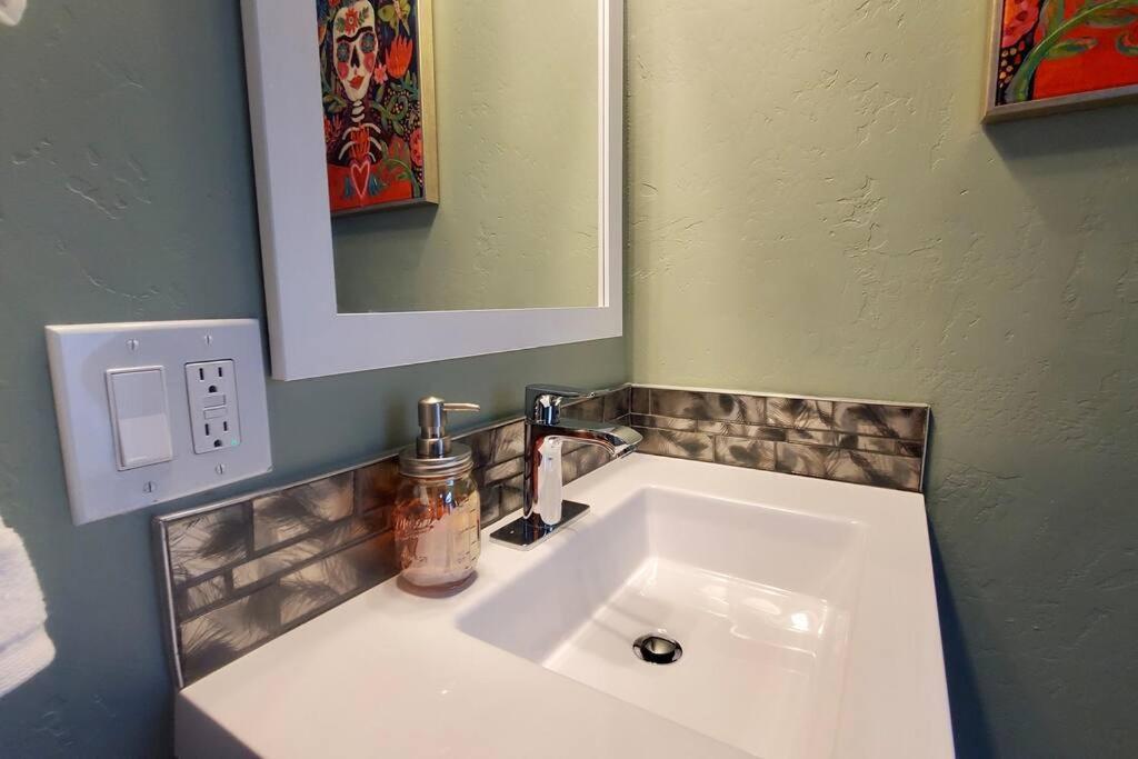 Charming And Cozy Studio Gaslamp! Perfectly Located In San Diego Downtown! Apartment Exterior photo
